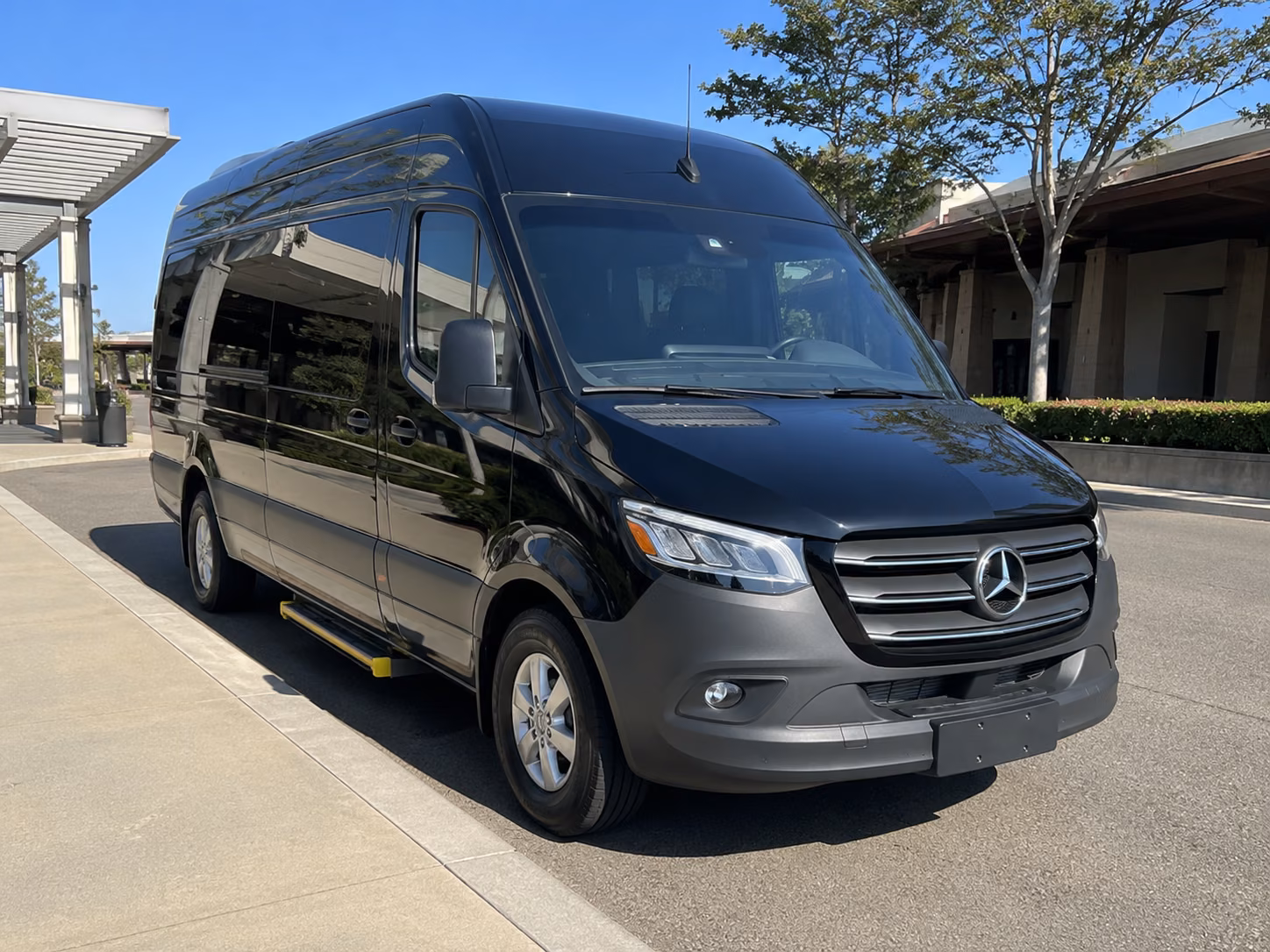 victorville 15 passenger sprinter van